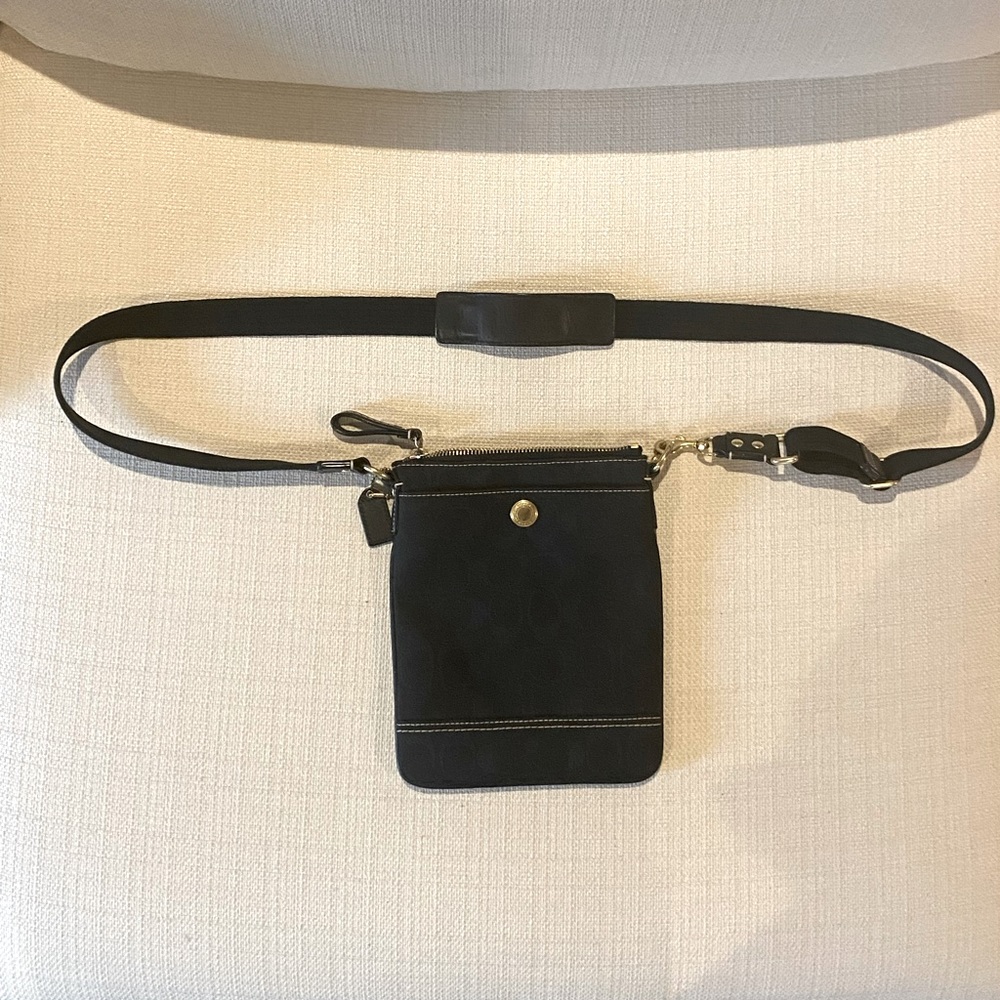 Coach Signature Black Canvas Crossbody Bag #J0622-10250